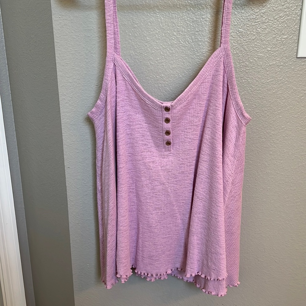 American Eagle Textured Henley Tank. Size Large.